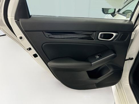 Used 2024 Honda Civic Touring image 28