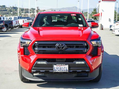 Certified 2024 Toyota Tacoma SR5 image 7