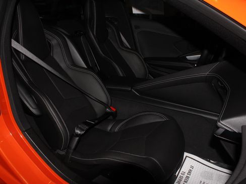 Used 2021 Chevrolet Corvette Stingray Coupe w/ Z51 Performance Package RWD image 18