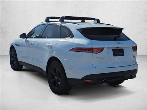 Used 2017 Jaguar F-PACE Prestige image 7