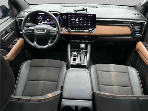 Used 2024 GMC Canyon AT4 w/ Technology Package image 8