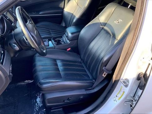 Used 2022 Chrysler 300 S RWD image 29