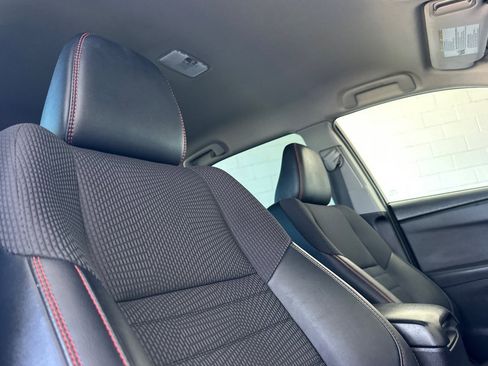 Certified 2016 Toyota Camry SE FWD image 15