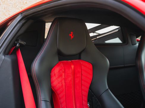 Used 2015 Ferrari 458 Speciale Coupe RWD image 70