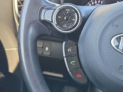 Used 2018 Kia Soul + FWD image 23