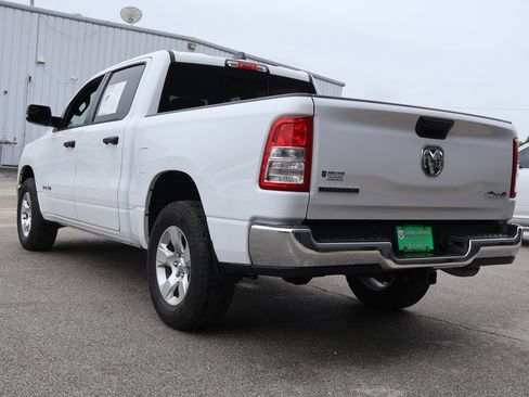 Used 2023 RAM 1500 Big Horn AWD/4WD image 3