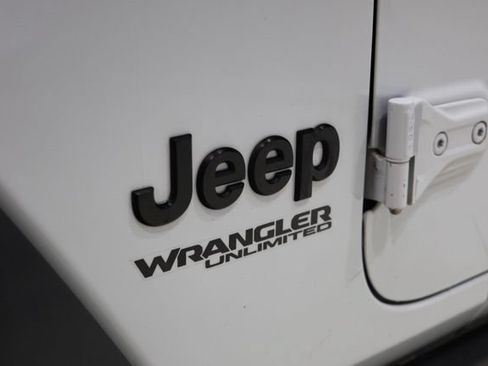 Used 2020 Jeep Wrangler Unlimited Sport AWD/4WD image 12