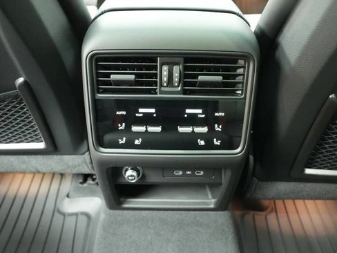 New 2026 Porsche Cayenne Coupe image 25