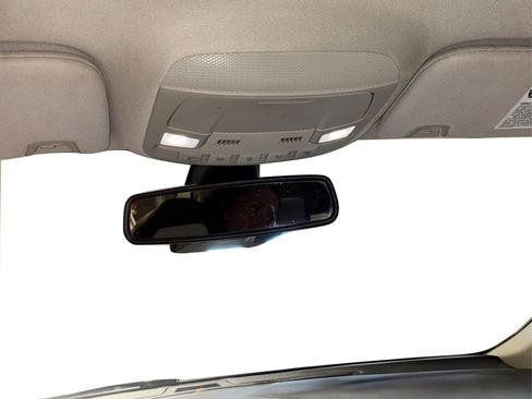 Used 2020 Ford Fusion SE w/ Equipment Group 151A image 25