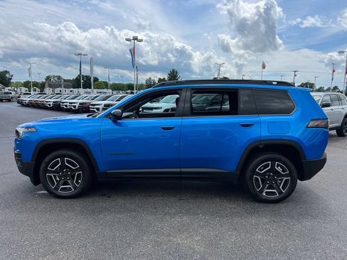 New 2026 Jeep Cherokee Laredo AWD/4WD image 4