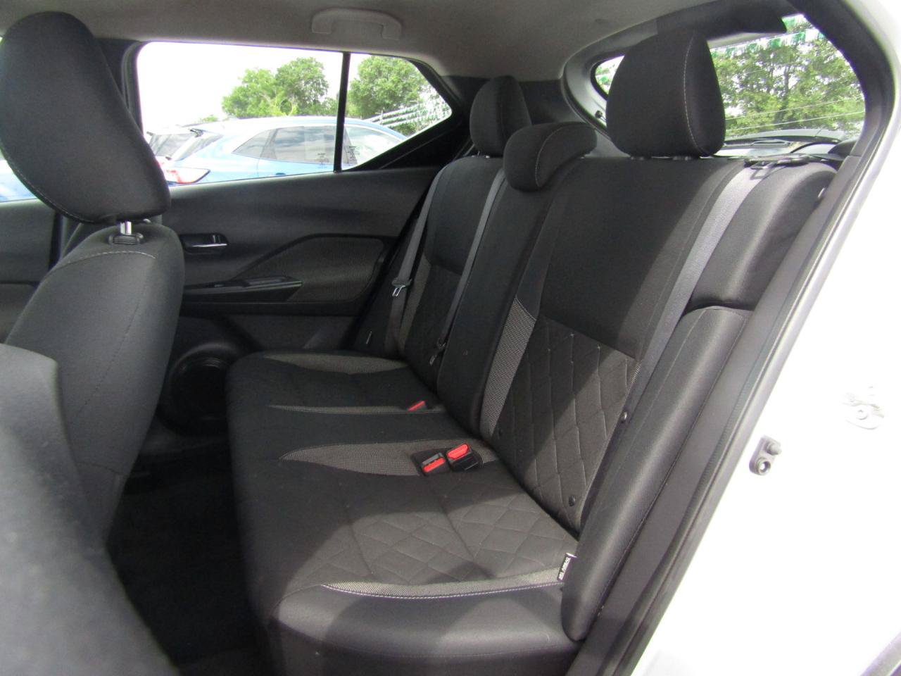 Used 2020 Nissan Kicks SV FWD image 19