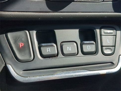 Used 2021 GMC Terrain SLT w/ Elevation Edition image 27