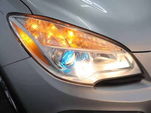 Used 2016 Buick Encore Convenience FWD image 27