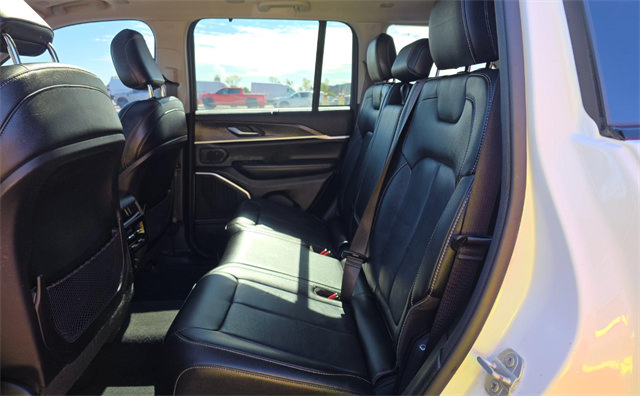 Used 2022 Jeep Grand Cherokee Limited 4xe w/ Luxury Tech Group II AWD/4WD image 14