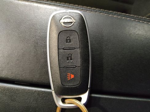 Used 2023 Nissan Rogue S FWD image 32