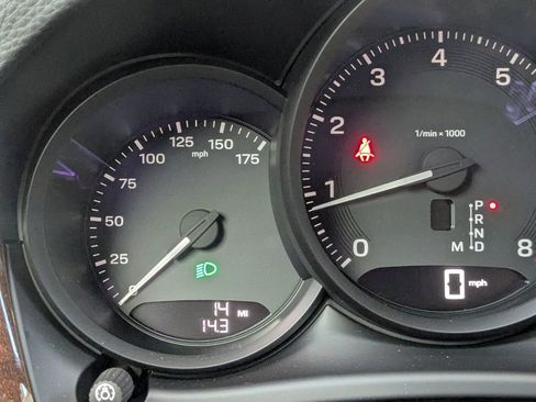 New 2026 Porsche Macan image 17