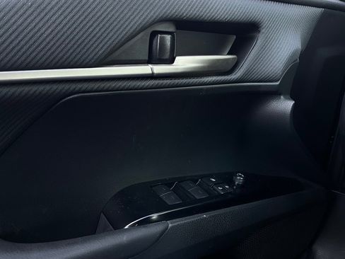 Used 2025 Toyota Camry SE image 21