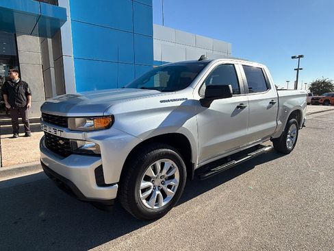 Used 2022 Chevrolet Silverado 1500 Custom image 4