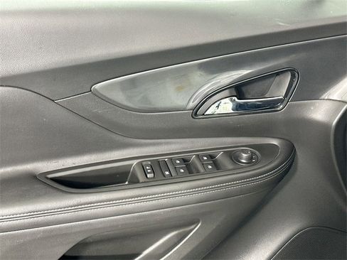 Used 2018 Buick Encore Preferred image 24
