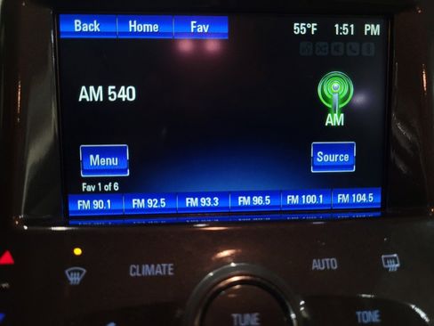 Used 2014 Chevrolet Volt Premium w/ Premium Trim Package image 25