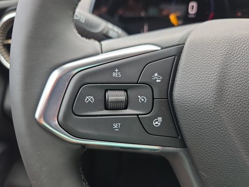 New 2026 Chevrolet Trax ACTIV w/ Sunroof Package FWD image 19