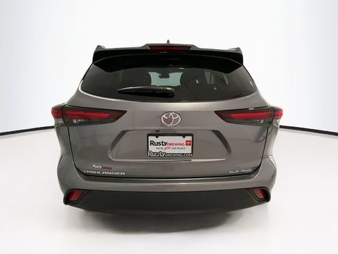 Certified 2026 Toyota Highlander XLE AWD/4WD image 6
