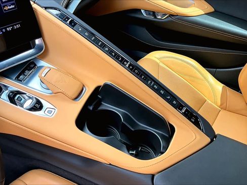 Used 2023 Chevrolet Corvette Stingray Preferred Conv w/ Z51 Performance Package RWD image 16