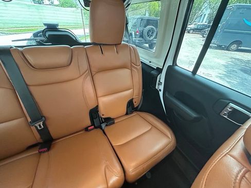 Used 2026 Jeep Wrangler Unlimited Sport AWD/4WD image 14