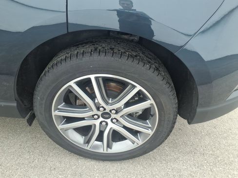 Certified 2024 Ford Edge Titanium w/ Equipment Group 301A image 8