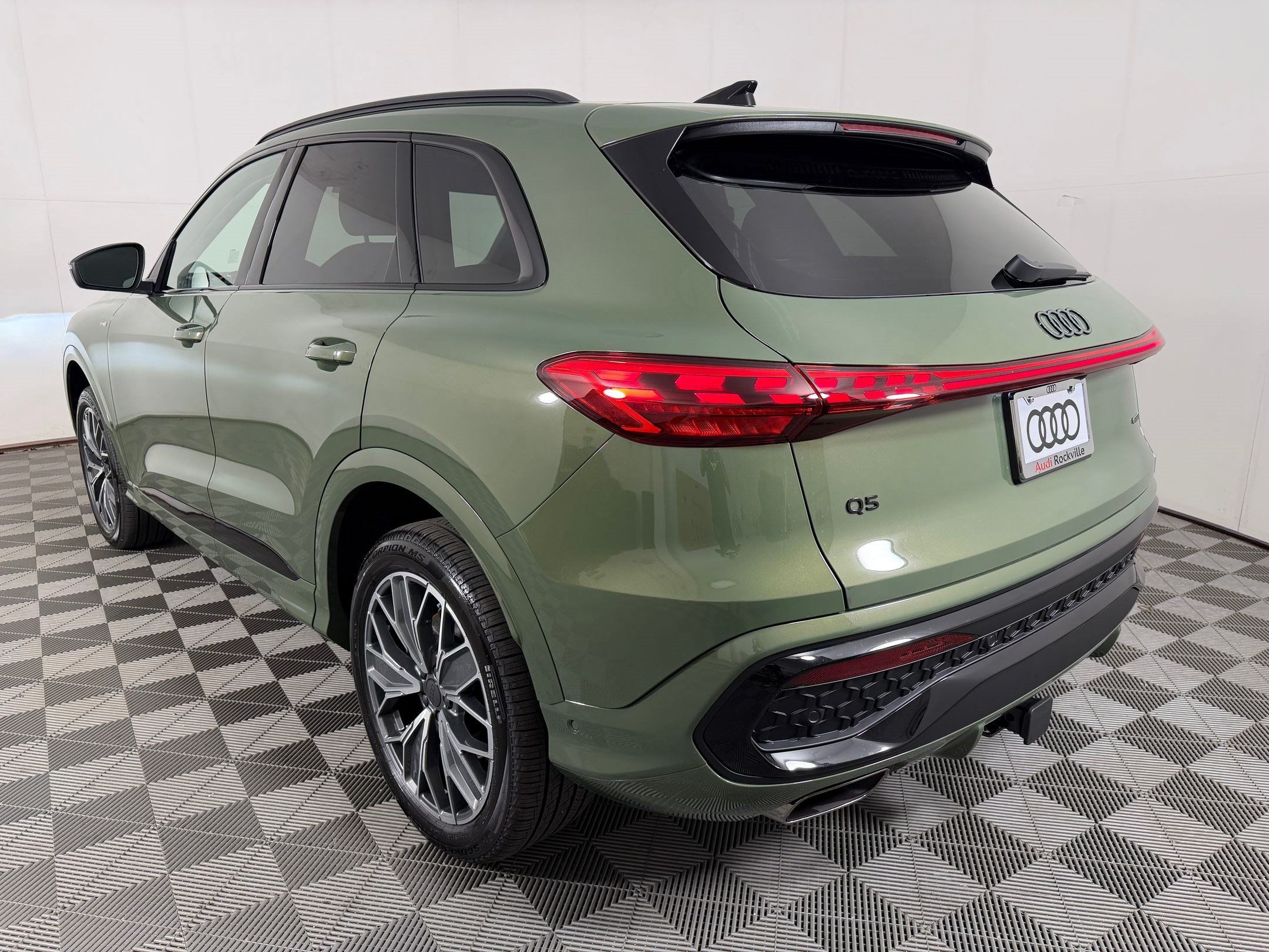New 2026 Audi Q5 Premium AWD/4WD image 3