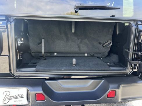 Used 2020 Jeep Wrangler Rubicon image 16