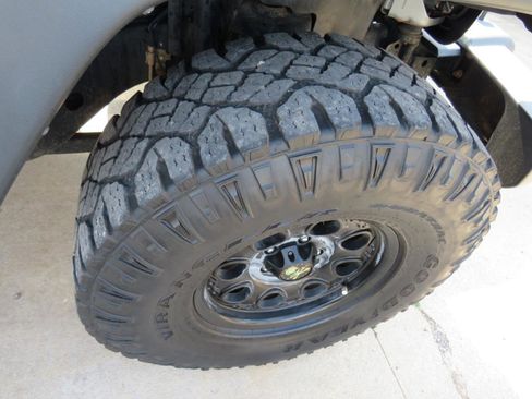 Used 2014 Jeep Wrangler Unlimited Sport w/ Quick Order Package 24S AWD/4WD image 24