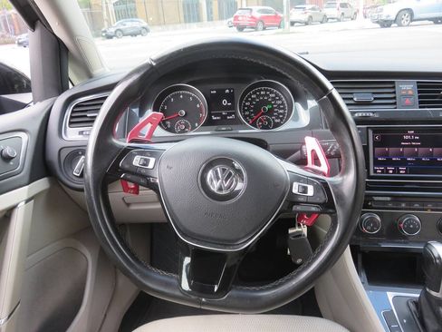 Used 2019 Volkswagen Golf S FWD image 14