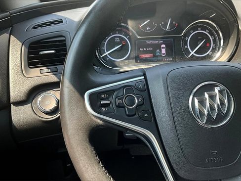 Used 2015 Buick Regal AWD image 17