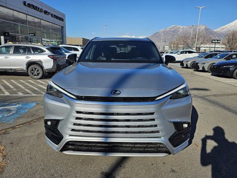 New 2026 Lexus TX 500h AWD image 2