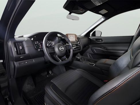 Used 2024 Nissan Pathfinder Rock Creek image 15