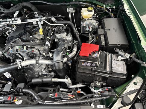 New 2025 Ford Bronco Outer Banks w/ Sasquatch Package AWD/4WD image 34