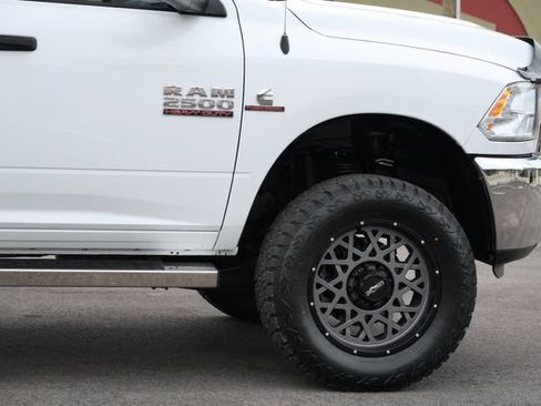 Used 2018 RAM 2500 Tradesman w/ Chrome Appearance Group AWD/4WD image 17
