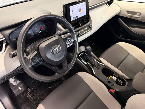 Used 2023 Toyota Corolla LE FWD image 7