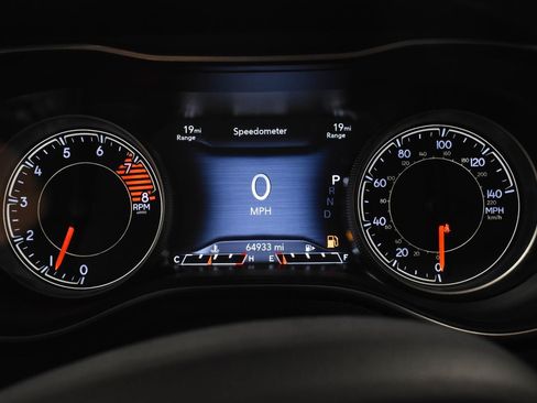 Used 2020 Jeep Cherokee Trailhawk w/ Cold Weather Group AWD/4WD image 21