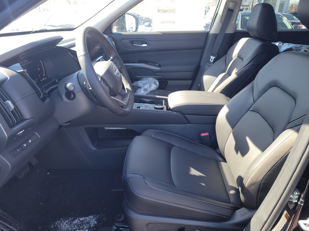 New 2026 Nissan Pathfinder SL AWD/4WD image 12