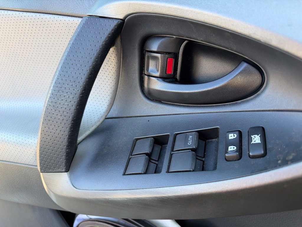 Used 2011 Toyota RAV4 Limited w/ Limited Extra Value Pkg FWD image 13