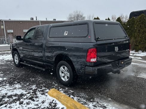 Used 2018 RAM 1500 Express image 3