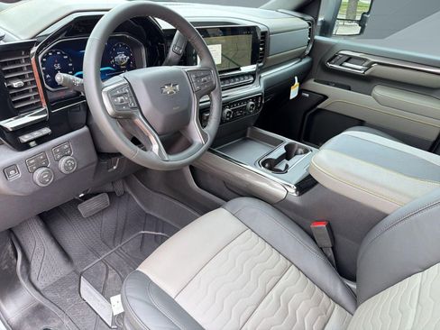 New 2026 Chevrolet Silverado 2500 ZR2 AWD/4WD image 4
