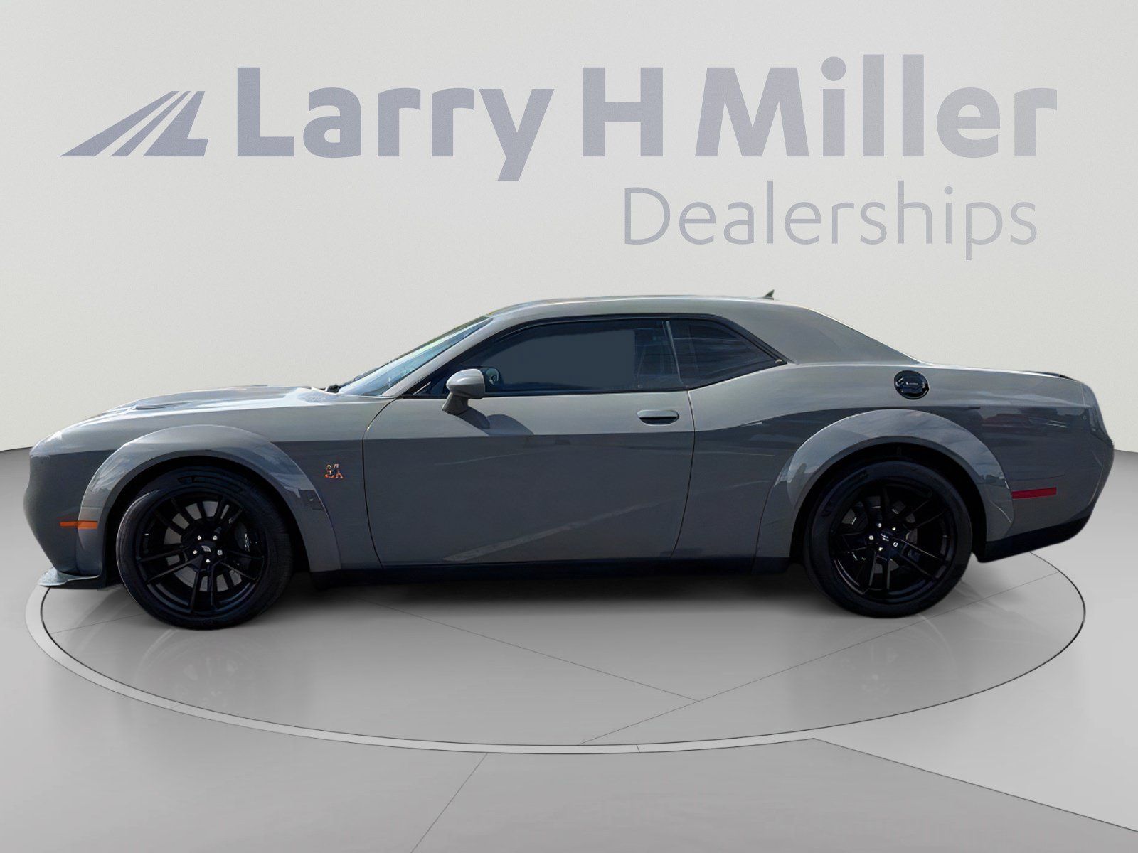Used 2023 Dodge Challenger R/T Scat Pack RWD image 3