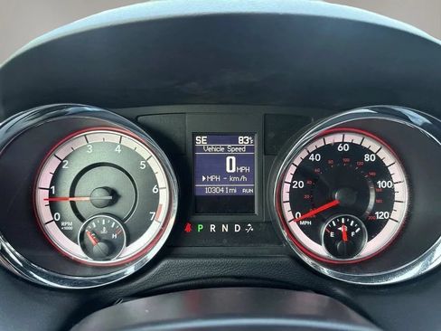 Used 2019 Dodge Grand Caravan SXT w/ Blacktop Package FWD image 15