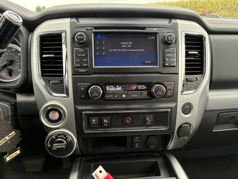 Used 2017 Nissan Titan PRO-4X AWD/4WD image 12