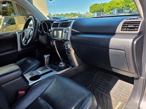 Used 2013 Toyota 4Runner Limited image 29