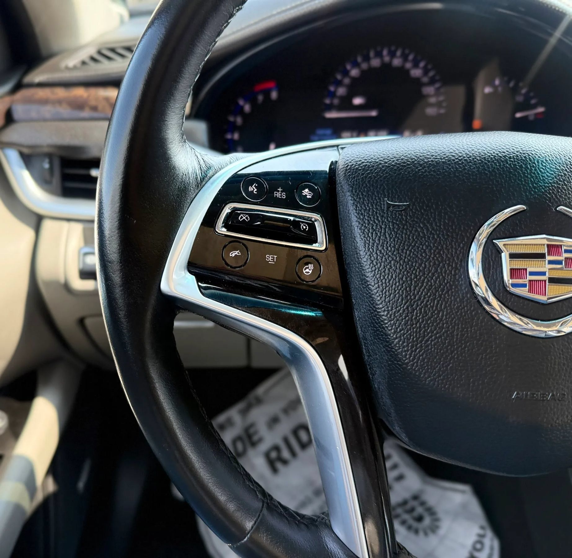 Used 2013 Cadillac XTS Luxury w/ Driver Awareness Package FWD image 14