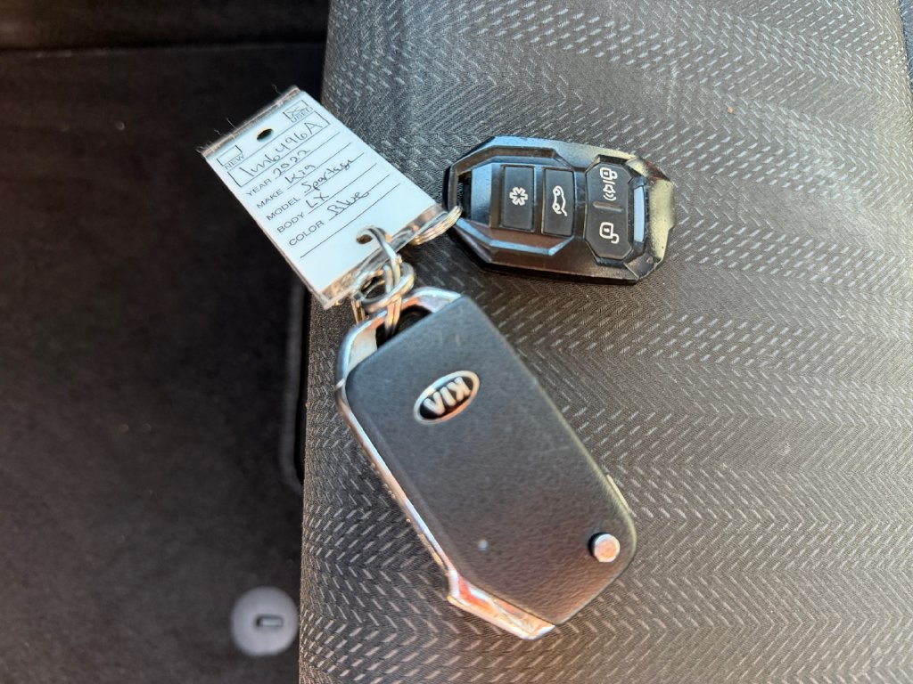 Used 2022 Kia Sportage LX AWD/4WD image 32